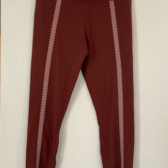 Nike yoga luxe 😍😃 - Picture 3 of 8